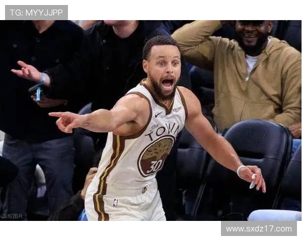 库里今日致敬邓肯穿上经典Nike钢铁球鞋展现传奇风采