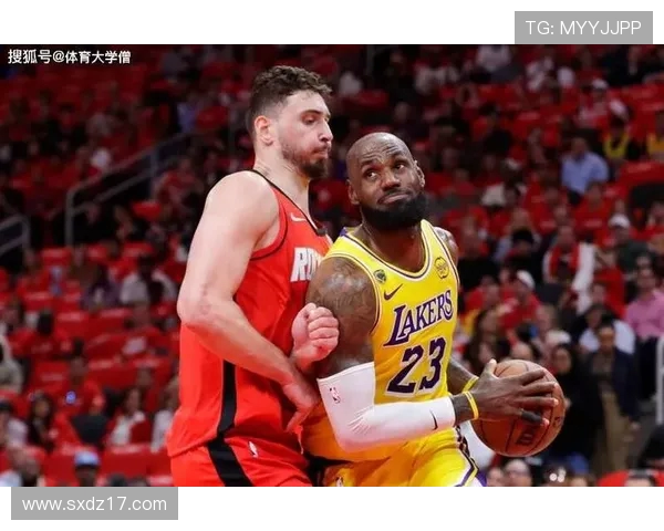 2018年NBA赛场爆发激烈冲突火箭湖人球员卷入多人混战